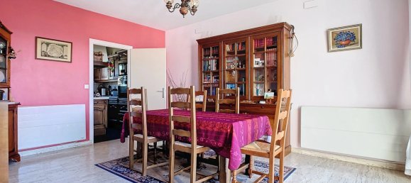 Casa de 5 dormitorios en Montmirail, France No. 55855 16