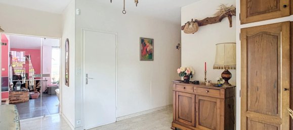 Casa de 5 dormitorios en Montmirail, France No. 55855 13