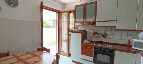 5 bedrooms House in Montignoso, Italy No. 327205 9