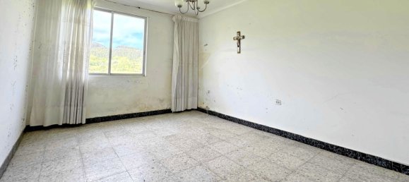 4 غرف نوم منزل في Naron, Spain رقم 35001 29