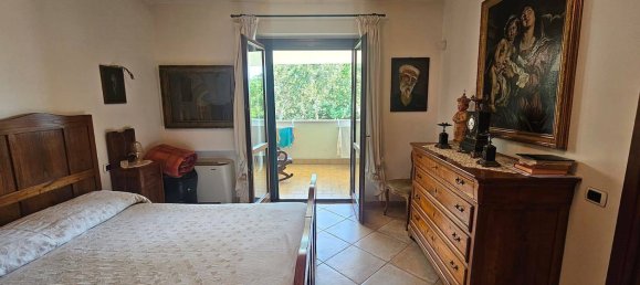 3 bedrooms House in Sabaudia, Italy No. 293183 12