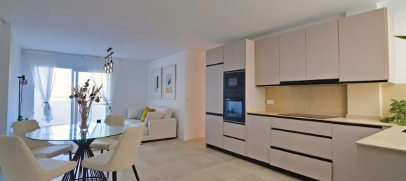 Apartamento de 3 dormitorios en Fuengirola, Spain No. 185090 9
