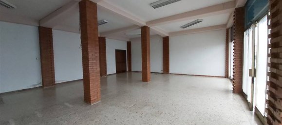 200m² Commercial property in Cerea, Italy No. 119190 5