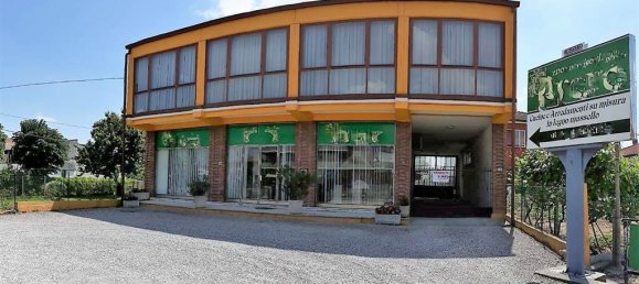 200m² Commercial property in Cerea, Italy No. 119190 2