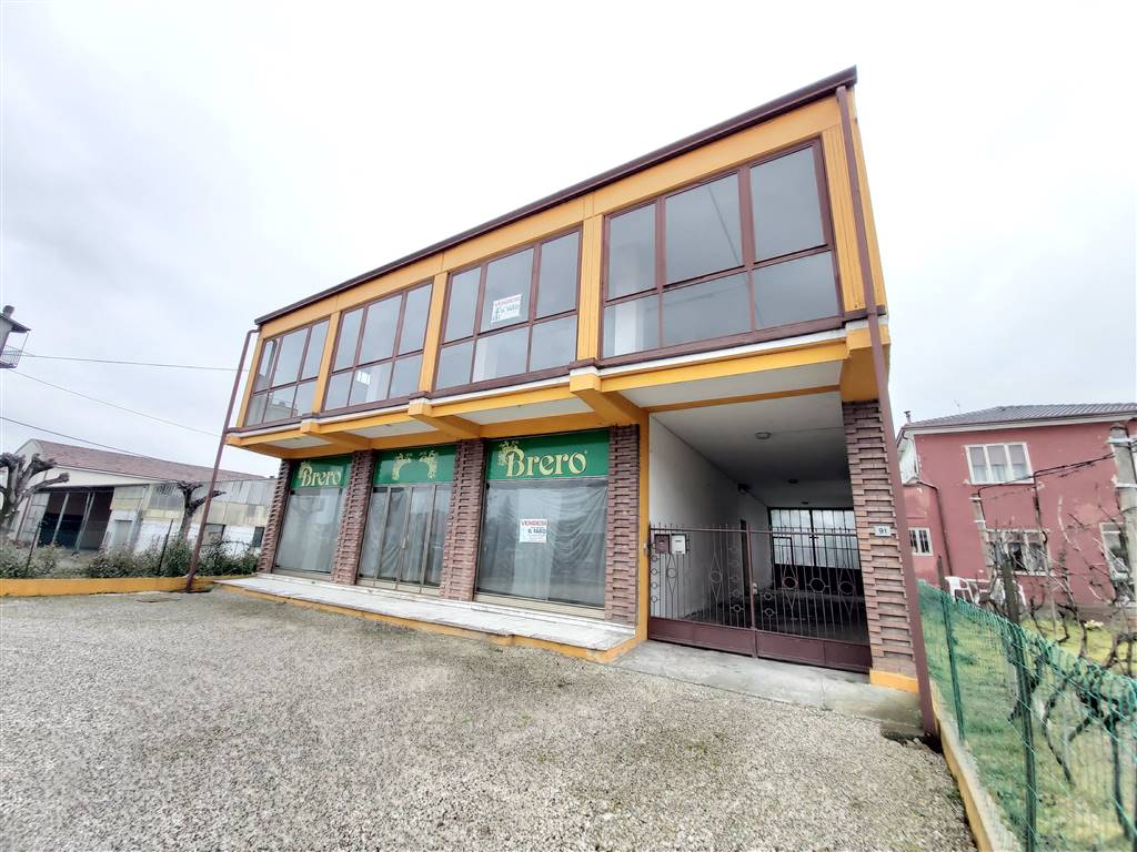 200m² Commercial property in Cerea, Italy No. 119190