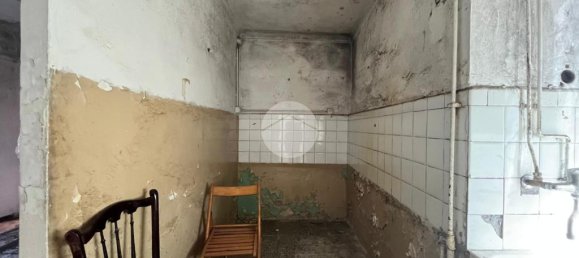 Apartamento de 2 dormitorios en Barge, Italy No. 287110 7