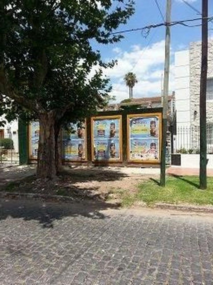 Земельный участок в Ломас-де-Самора, Аргентина № 40631