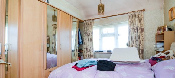 3 bedrooms House in Watford, United Kingdom No. 1852 21