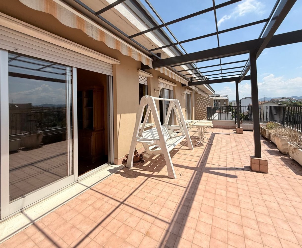 5غرفة بانتهاوس في Voghera, Italy رقم 279030