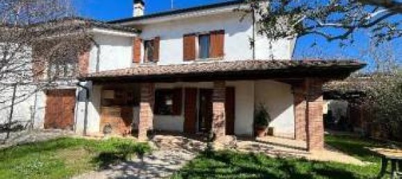 6 bedrooms Apartment in Pegognaga, Italy No. 372388 2