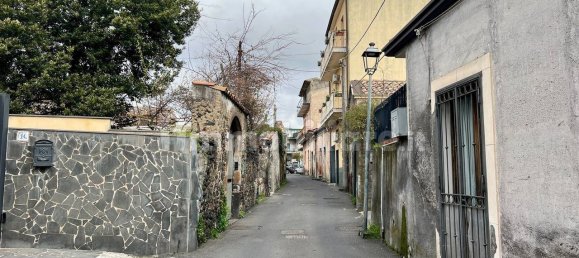 Apartamento T3 em Tremestieri Etneo, Italy N.º 50925 95