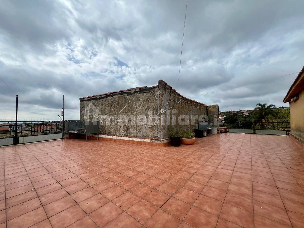 Apartamento T3 em Tremestieri Etneo, Italy N.º 50925