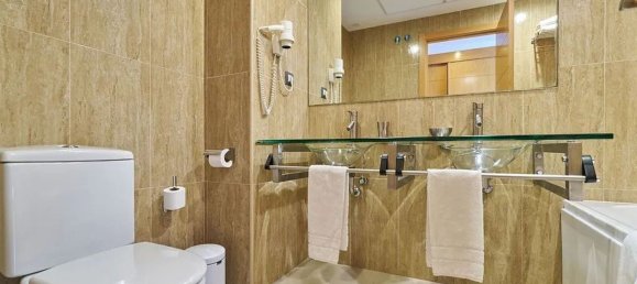 2 bedrooms Apartment in Estepona, Spain No. 110495 14