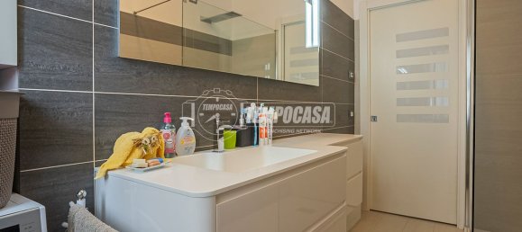 3 rooms Apartment in Sirmione, Italy No. 286557 6