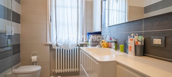 3 rooms Apartment in Sirmione, Italy No. 286557 5