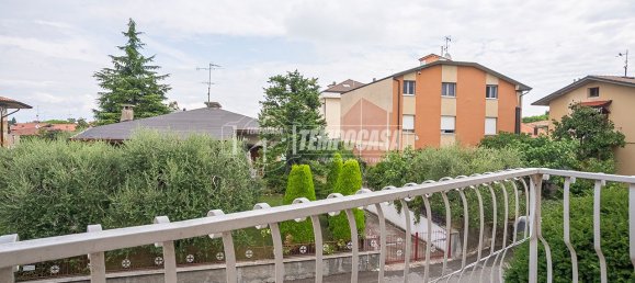 3 rooms Apartment in Sirmione, Italy No. 286557 10