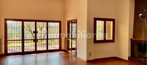 4 bedrooms Villa in Impruneta, Italy No. 201093 6