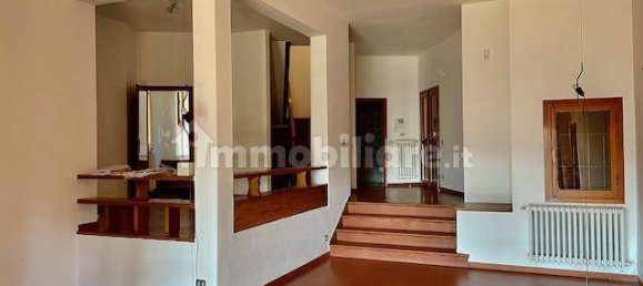 4 bedrooms Villa in Impruneta, Italy No. 201093 5