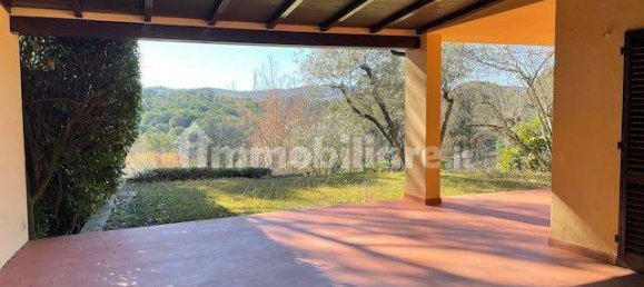 4 bedrooms Villa in Impruneta, Italy No. 201093 18