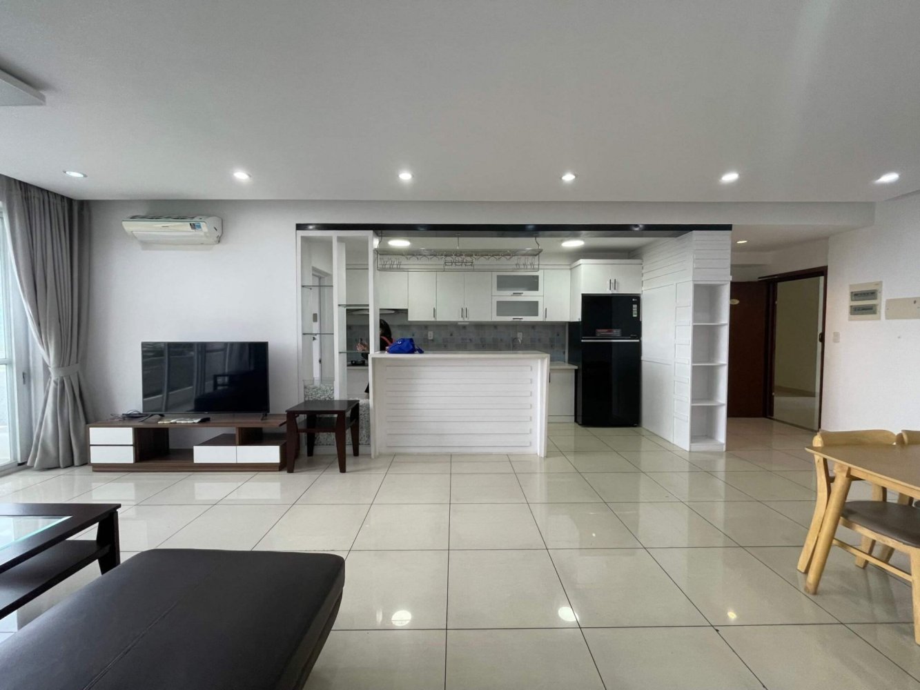 3 bedrooms Apartment in District 7, Vietnam No. 10257