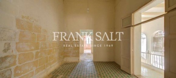 Casa T3 em Victoria, Malta N.º 813 9