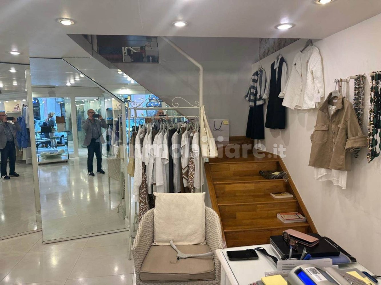 1-salle Propriété commerciale à Bari, Italy No. 236563