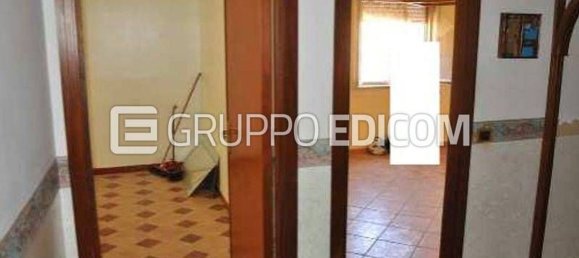 6 rooms Apartment in Palermo, Italy No. 207916 11