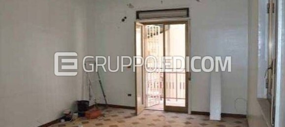 6 rooms Apartment in Palermo, Italy No. 207916 8