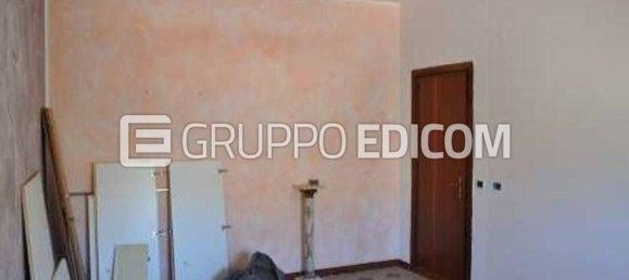 6 rooms Apartment in Palermo, Italy No. 207916 2