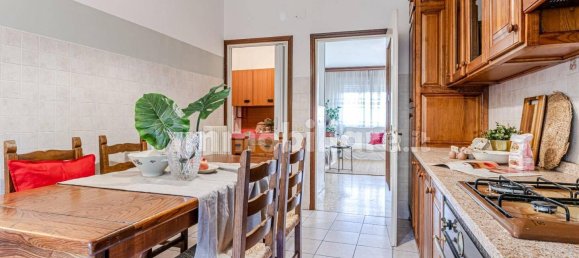 3 bedrooms Apartment in Volterra, Italy No. 51238 10