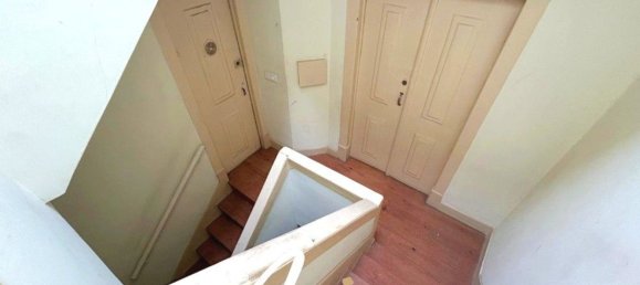 Здание 384м² в Лиссабон, Португалия № 118989 10