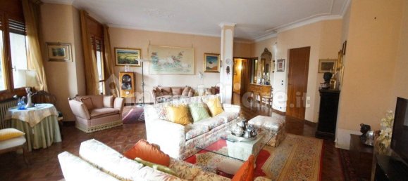 3 bedrooms Apartment in Turin, Italy No. 13602 8