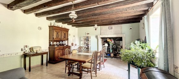 Casa de 5 dormitorios en Chateau-la-Valliere, France No. 54117 3