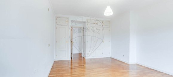 Villa de 4 dormitorios en Cascais, Portugal No. 54699 24