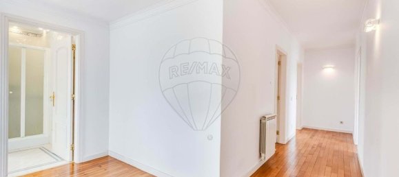 Villa de 4 dormitorios en Cascais, Portugal No. 54699 22