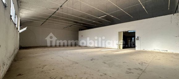 Almacén en Terni, Italy 1898 m² No. 353874 3