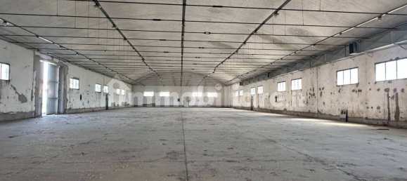 Almacén en Terni, Italy 1898 m² No. 353874 7