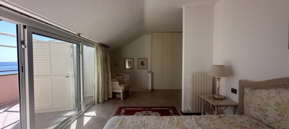 2 Schlafzimmer Doppelhaus in Vallecrosia, Italy, Nr. 300290 11