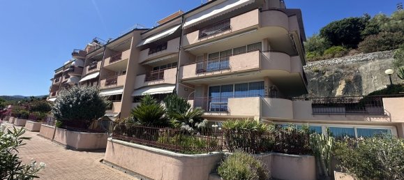 2 Schlafzimmer Doppelhaus in Vallecrosia, Italy, Nr. 300290 7