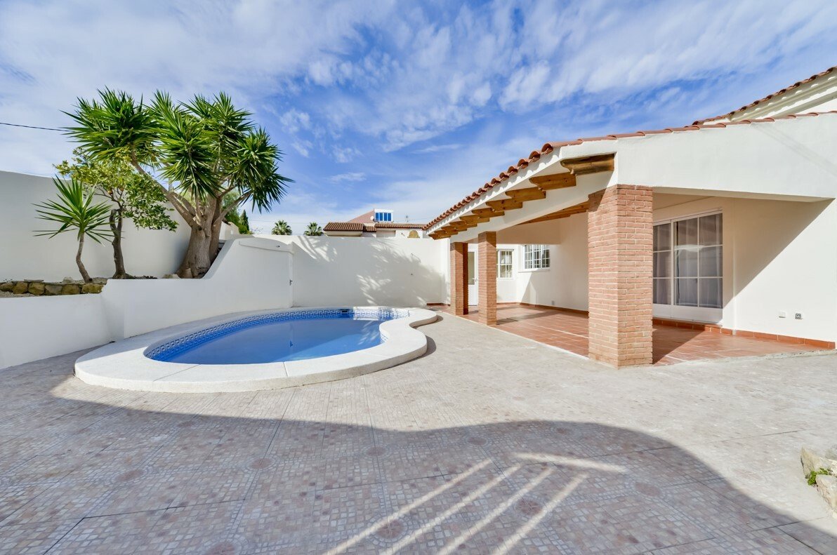 Дом с 3 спальнями в Альфас-дель-Пи, Испания № 284717