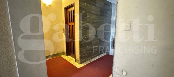 2 bedrooms Apartment in Turin, Italy No. 262254 3