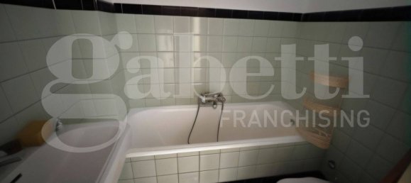 2 bedrooms Apartment in Turin, Italy No. 262254 19