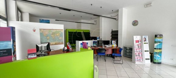 Imóvel comercial em Montegrotto Terme, Italy 80 m² N.º 303425 3