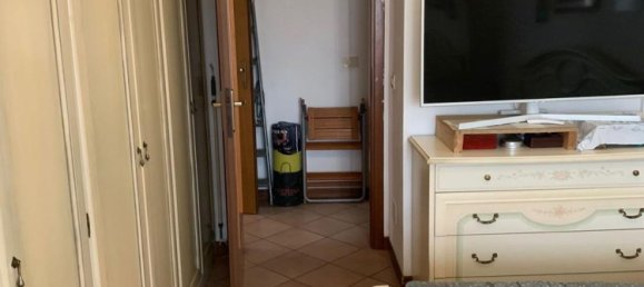 3-salle Appartement à Fonte Nuova, Italy No. 11218 4