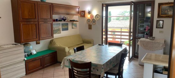 3-salle Appartement à Fonte Nuova, Italy No. 11218 2