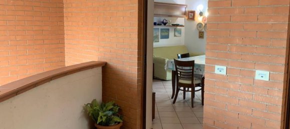 3-salle Appartement à Fonte Nuova, Italy No. 11218 26