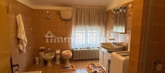 Casa de 4 dormitorios en Ancarano, Italy No. 174554 21