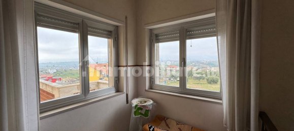 Casa de 4 dormitorios en Ancarano, Italy No. 174554 78