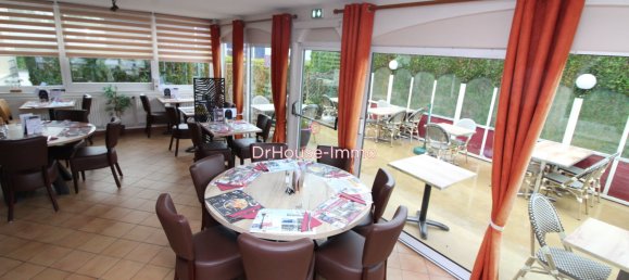 Коммерческая недвижимость 300м² в Брюе-ла-Бюисьер, Франция № 212528 4