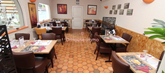 Коммерческая недвижимость 300м² в Брюе-ла-Бюисьер, Франция № 212528 2